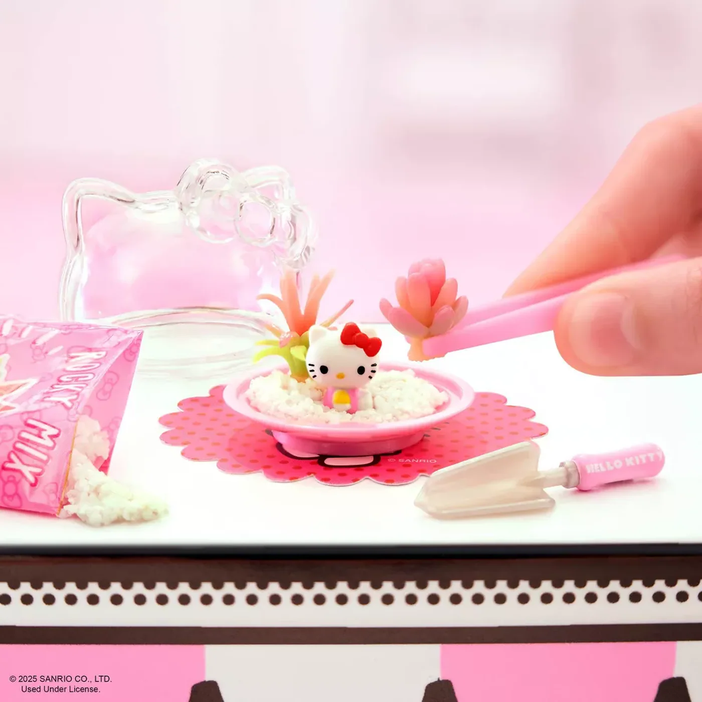 Mga Entertainment Miniverse Make It Mini Hello Kitty And Friends Series 2 Action Figure - Image 7