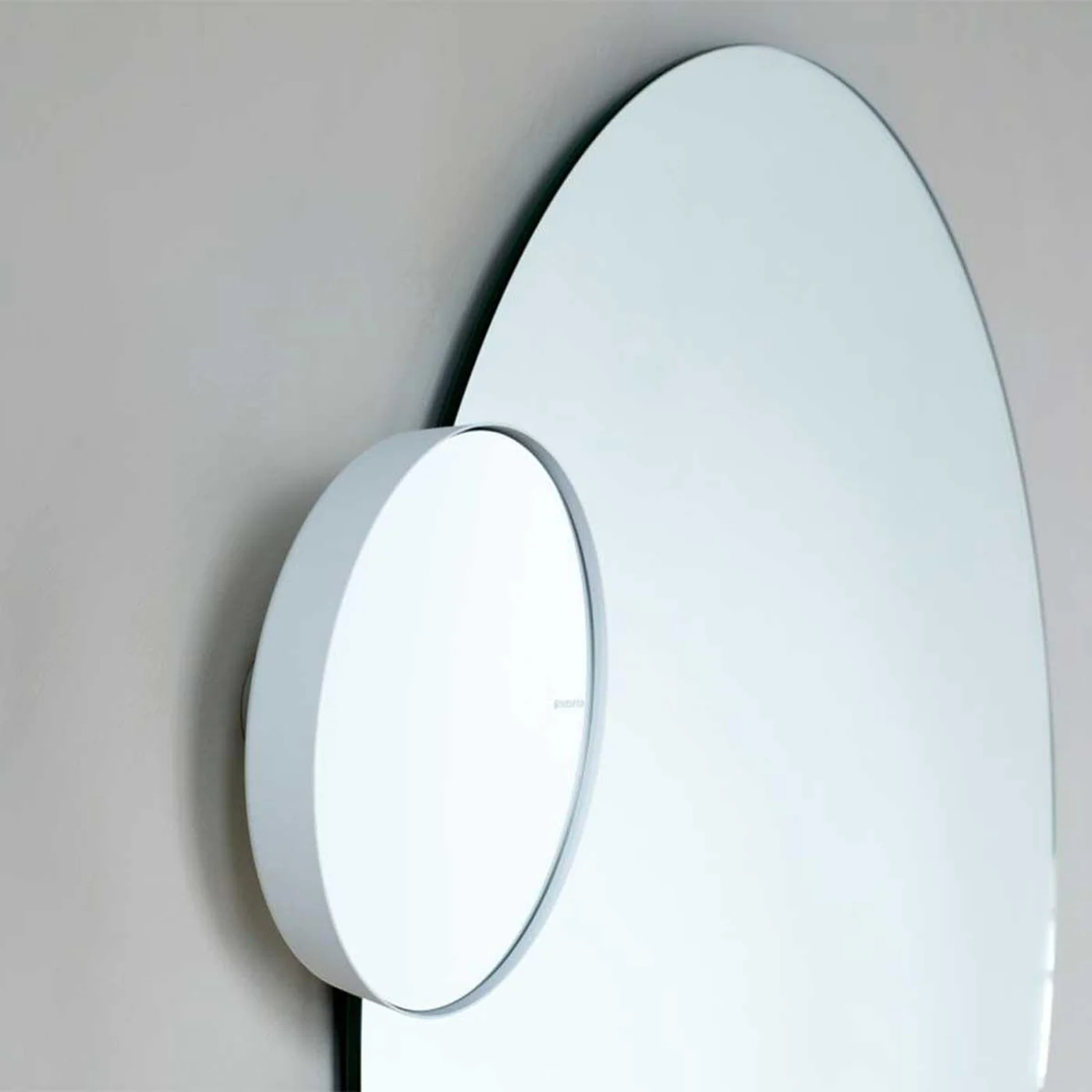 Brabantia Mindset Bathroom Mirror - Image 3