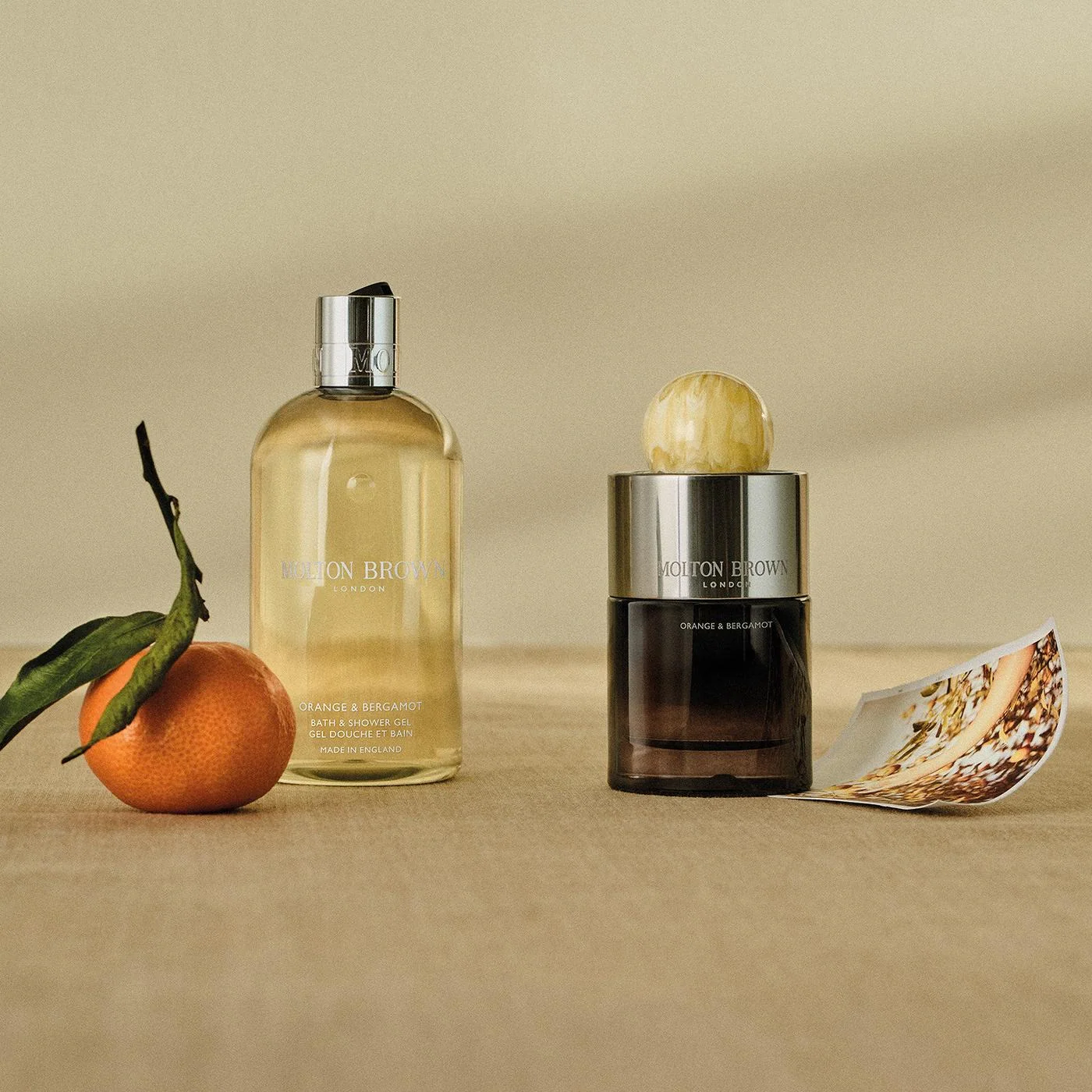 Molton Brown Orange & Bergamot Bath & Shower Gel - Image 3