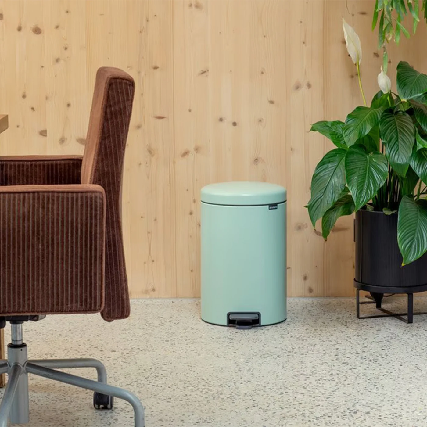 Brabantia NewIcon Pedal Bin - Image 6
