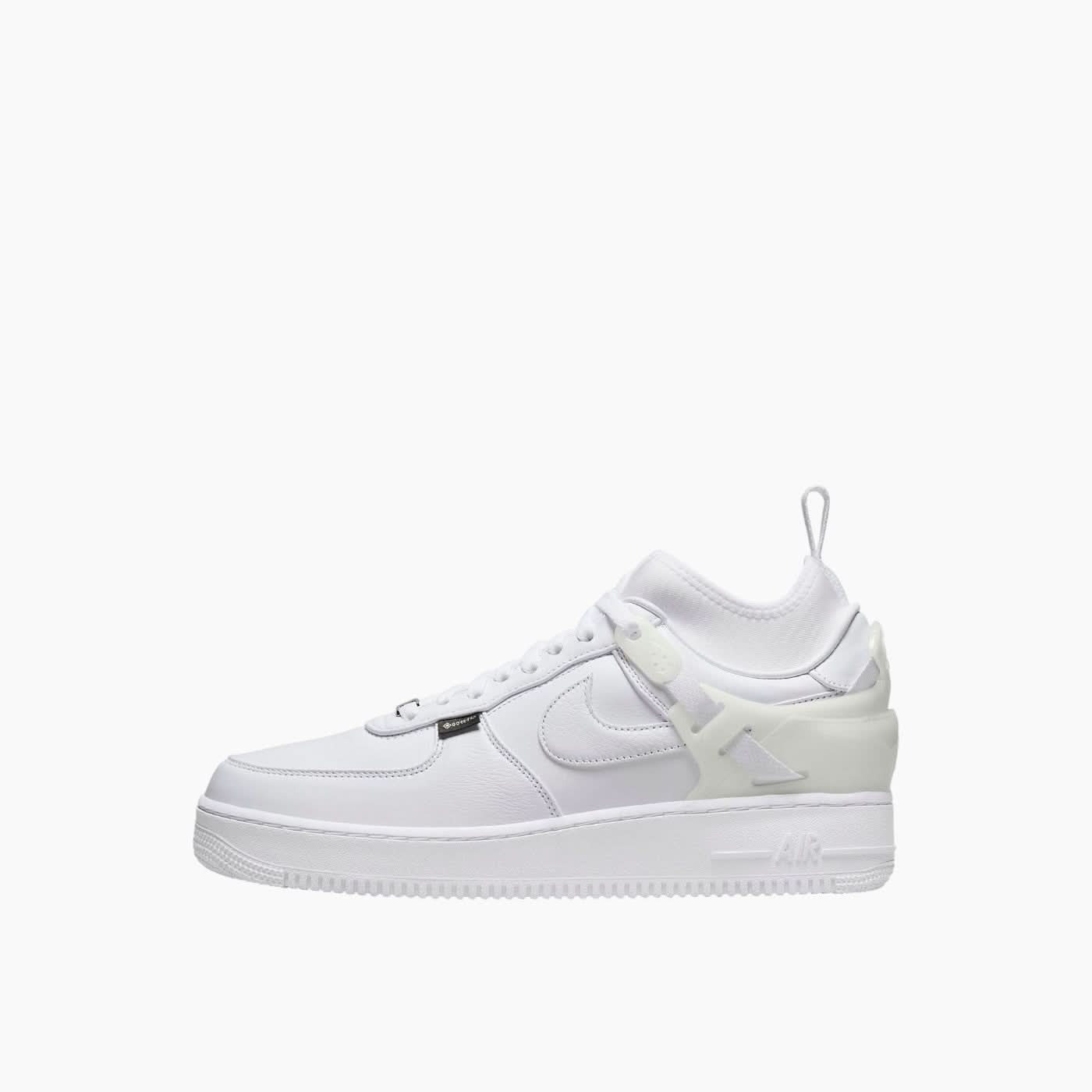 Nike Air Force 1 Low SP GORE-TEX Sneakers - Image 4