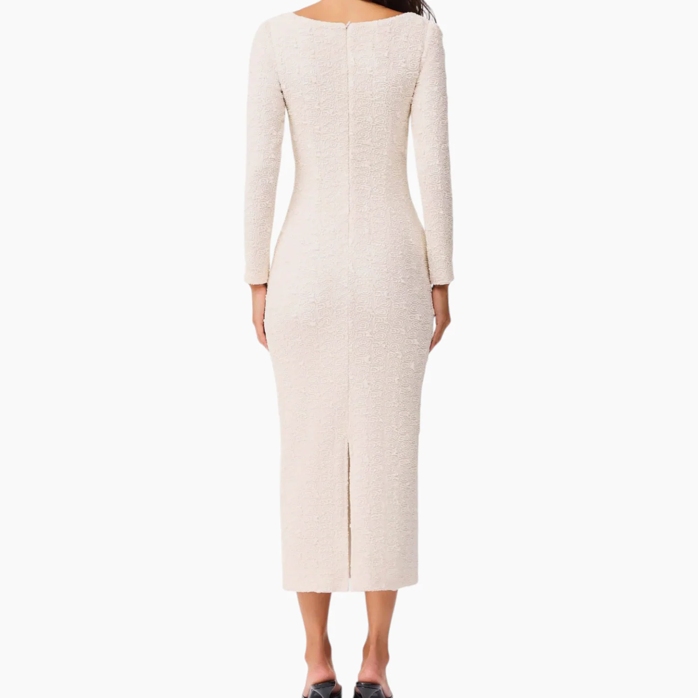 Elliatt Paloma Long Sleeve Midi Dress in Black and White - Image 4