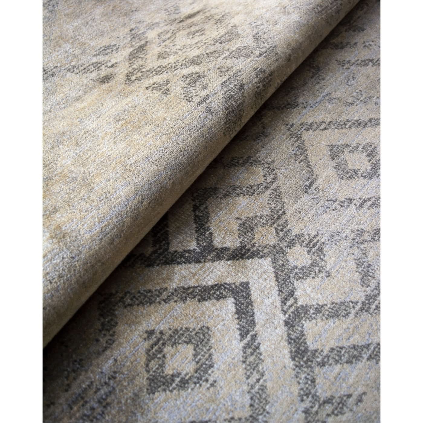 Spazio Home Rustic Tribal Pattern Rug - Image 3
