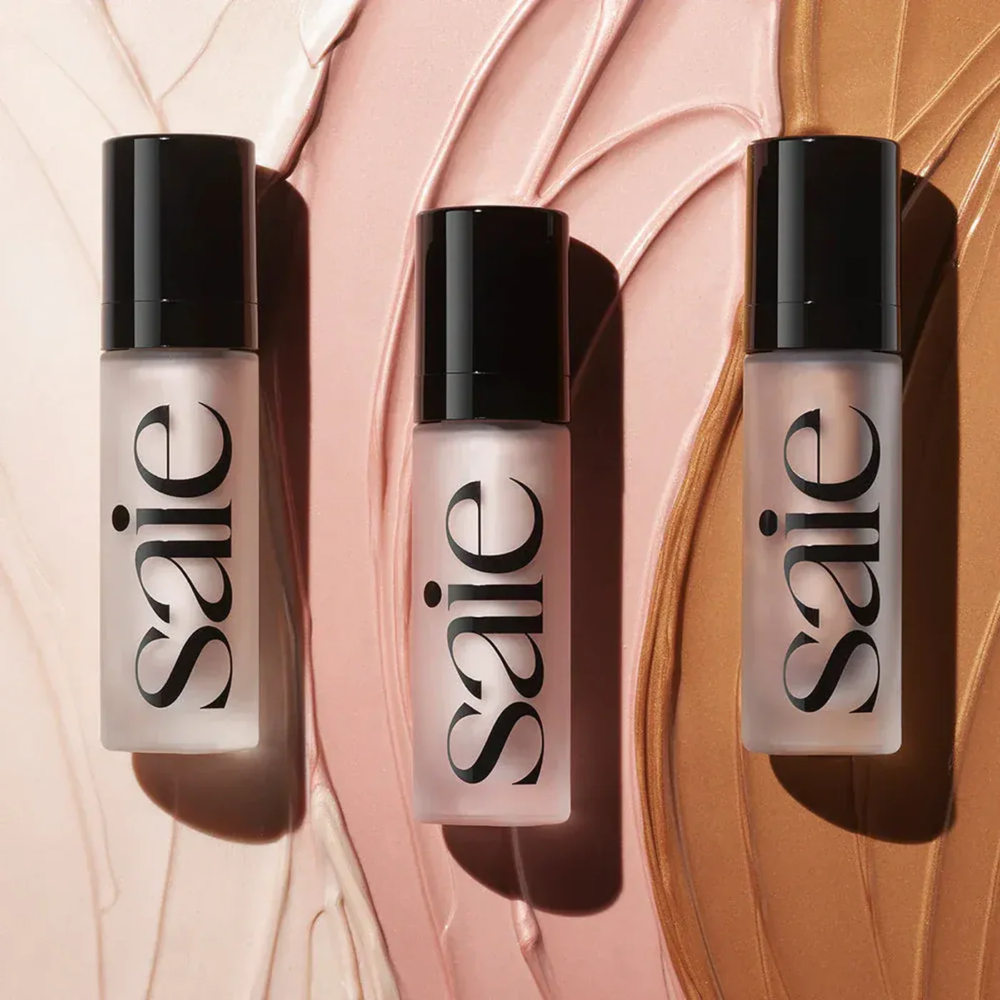 Saie Glowy Super Gel Illuminating Primer - Image 6