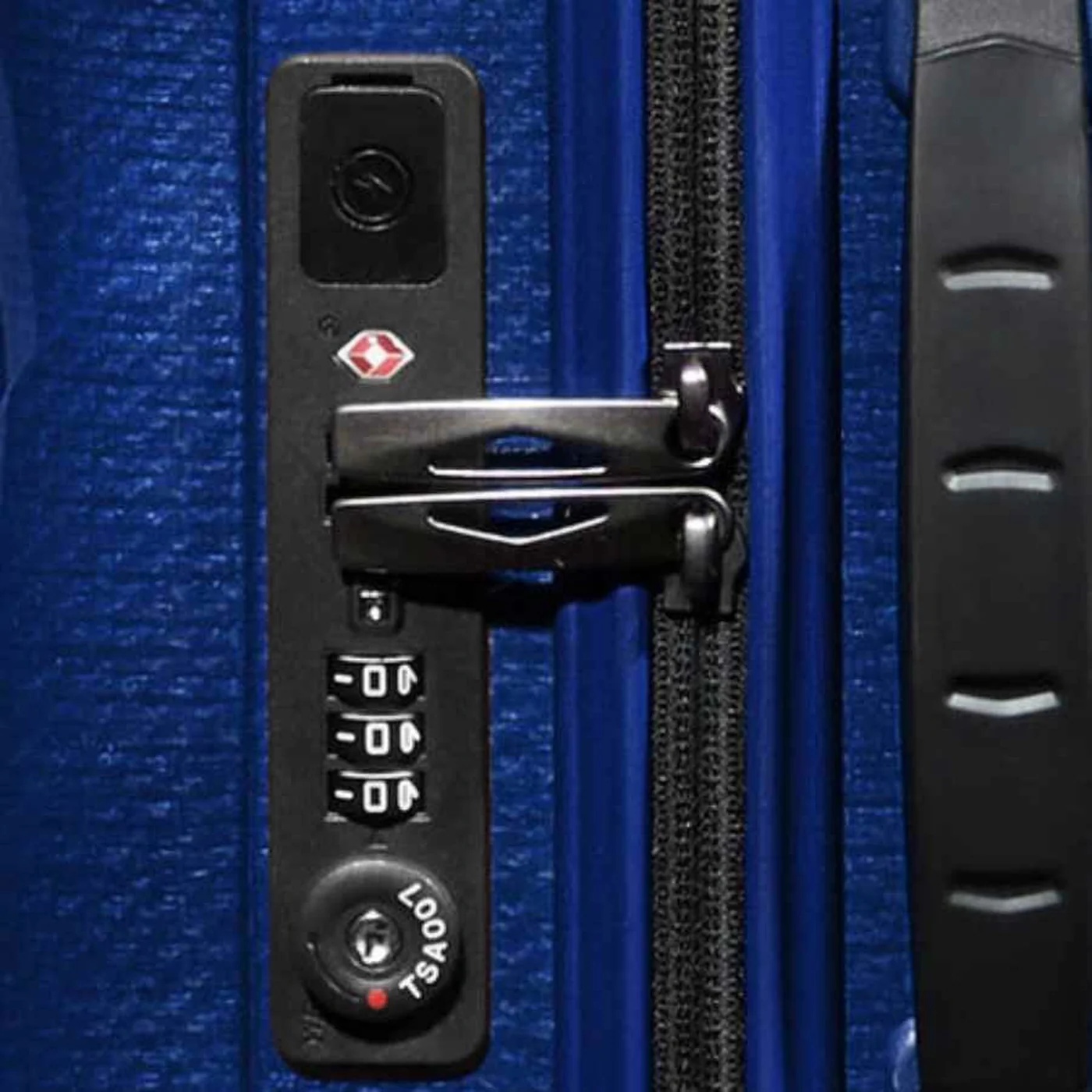 Samsonite C-Lite Spinner Suitcase - Image 10