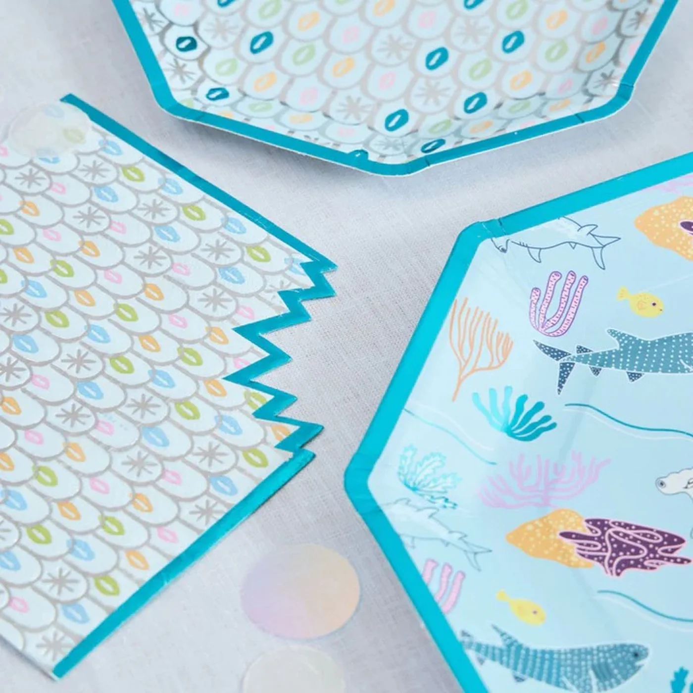 Ma Fete Sharks Napkins - Set of 16 - Image 3