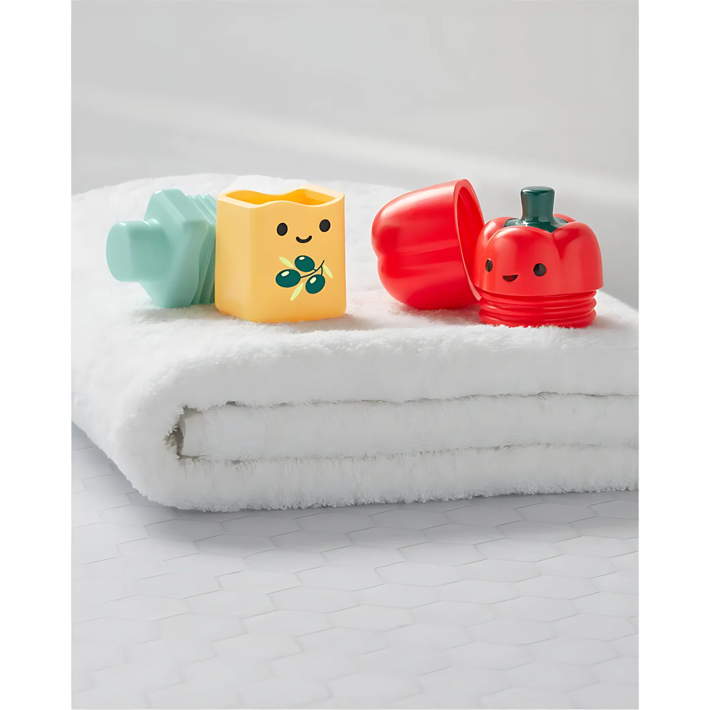 Skip Hop Tub-to-Table Café Prep & Serve Salad Bath Toy Set - Image 6