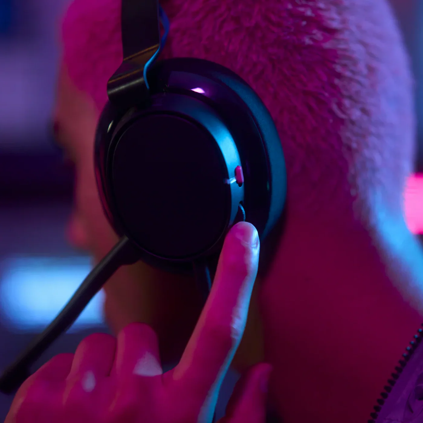SKULLCANDY SLYR Pro Wired Headset - Image 4