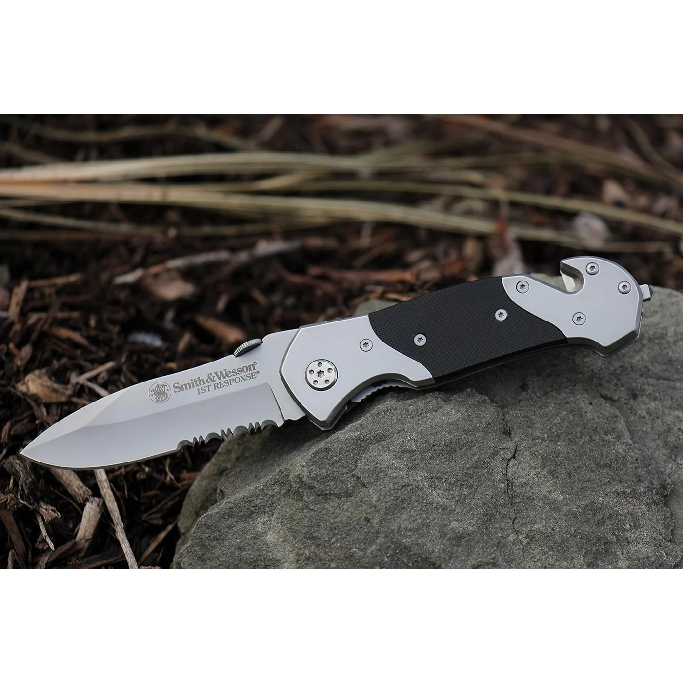 Smith & Wesson 1St Response Drop Point Folding Knife - Image 2
