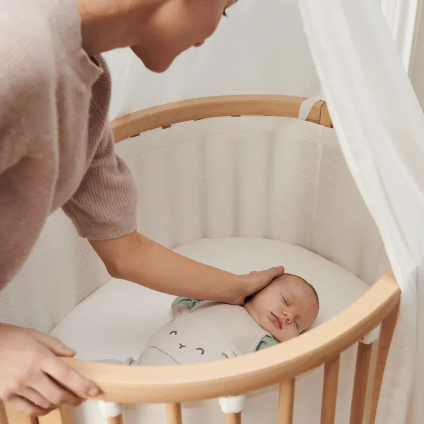 Stokke Sleepi™ Mini V3 Mesh Liner - Image 4