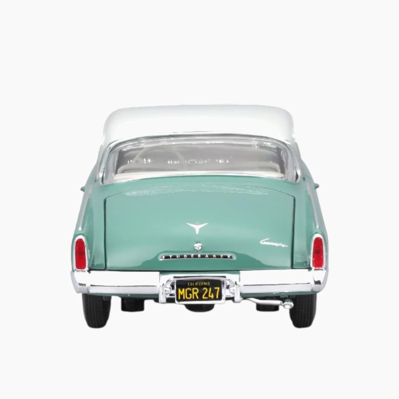 Maisto Burago Studebaker Starliner (1953) 1:18 Special Edition (B) - Image 5