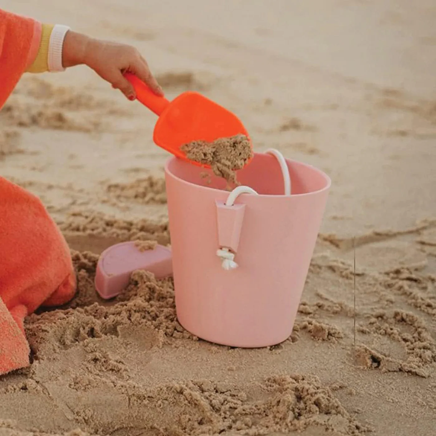 SunnyLife Silicone Bucket & Spade Set - Image 6