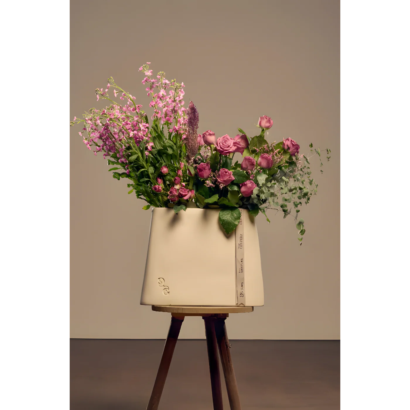 The Gesture Handmade Ceramic Vase Arrangment - Image 2