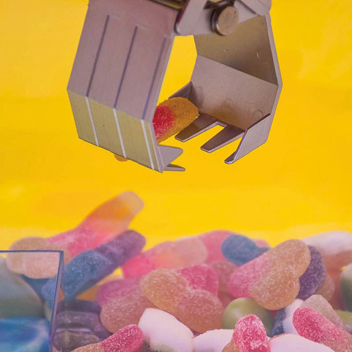 The Source Candy Grabber Machine - Image 11