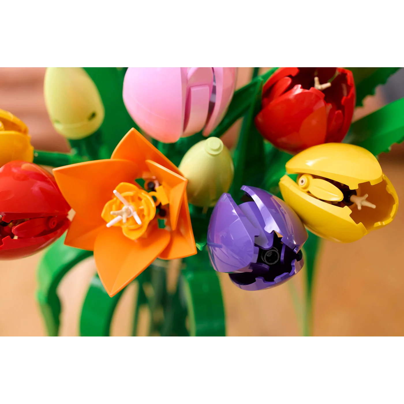 LEGO Tulip Bouquet- 576 Pcs - Image 7