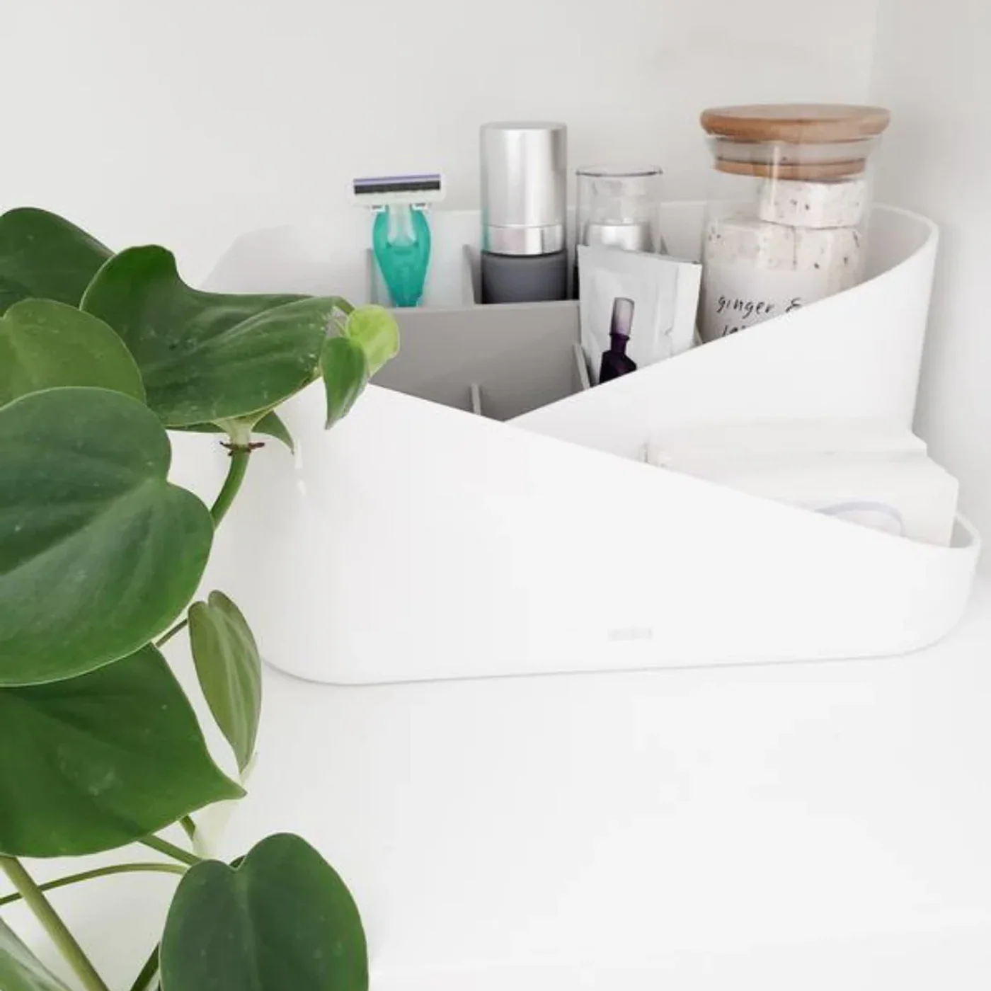 Umbra Glam Hair Tool Organizer - Image 8