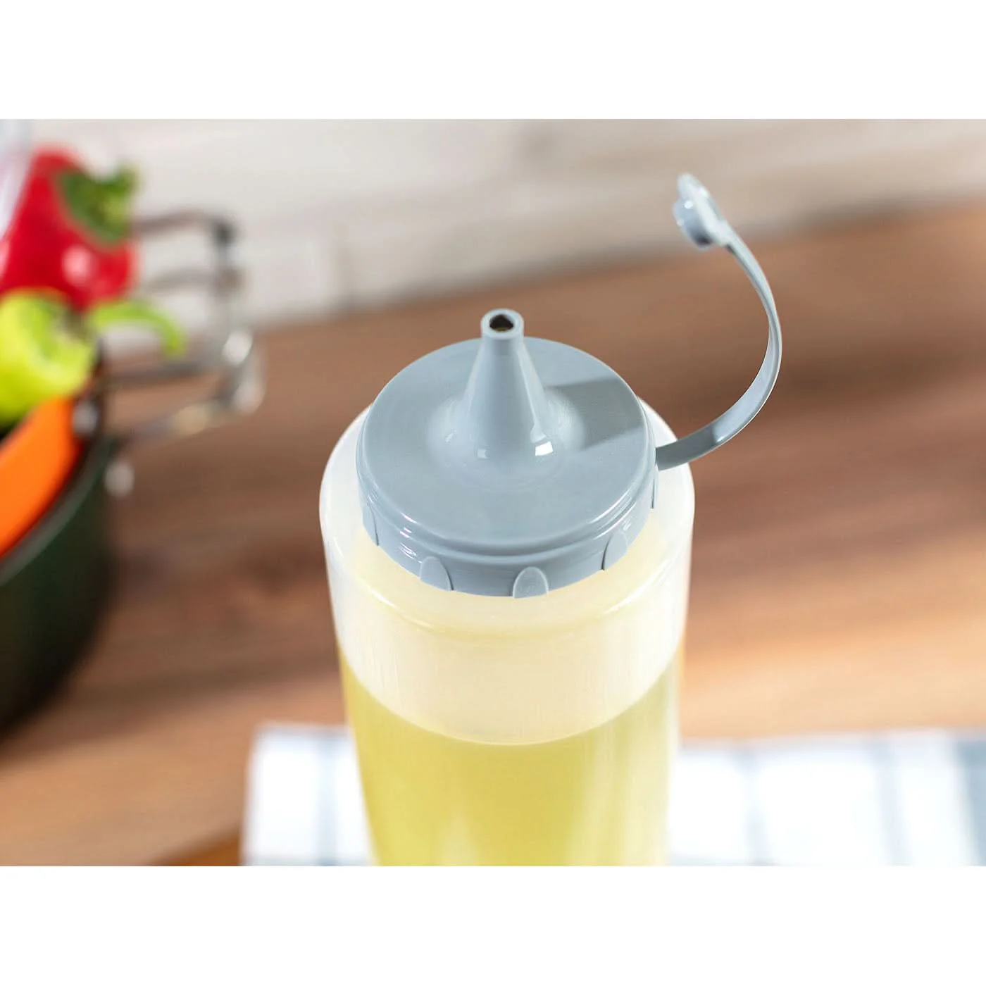 Madame Coco Vernon Sauce Bottle - Image 5