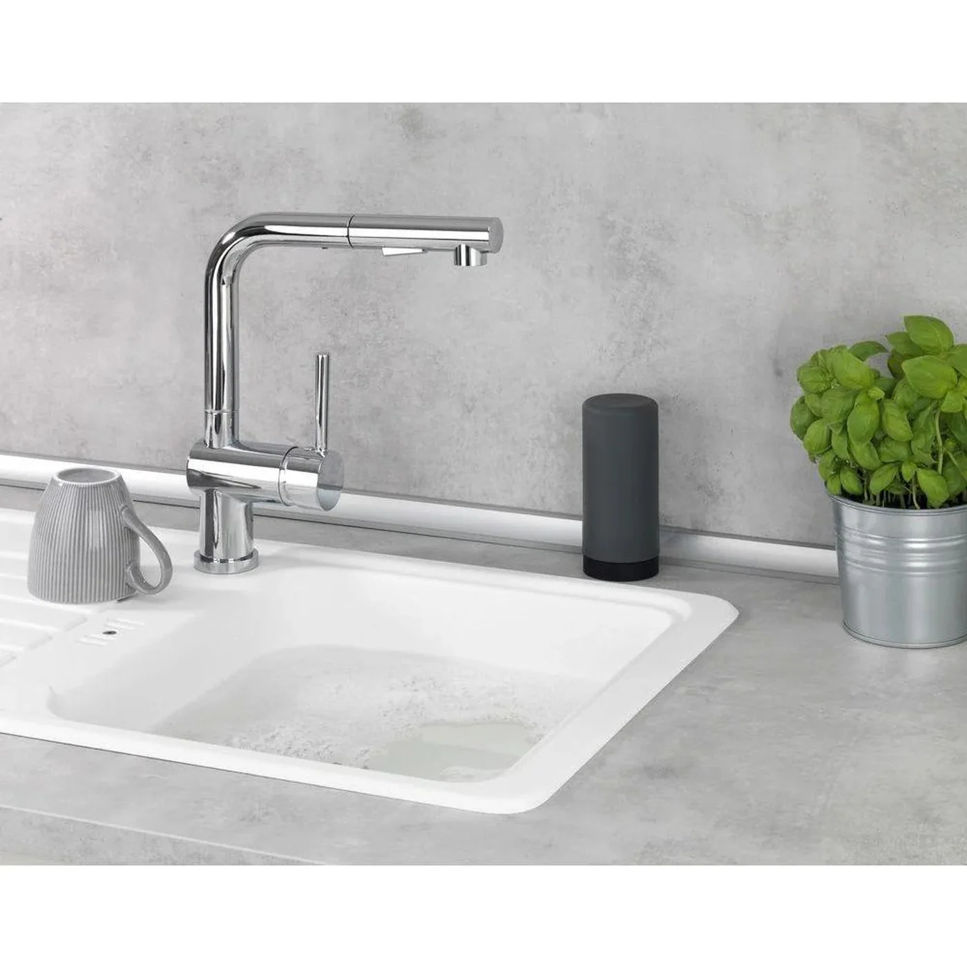 Wenko Easy Squeeze Dish Liquid Dispenser - Image 3