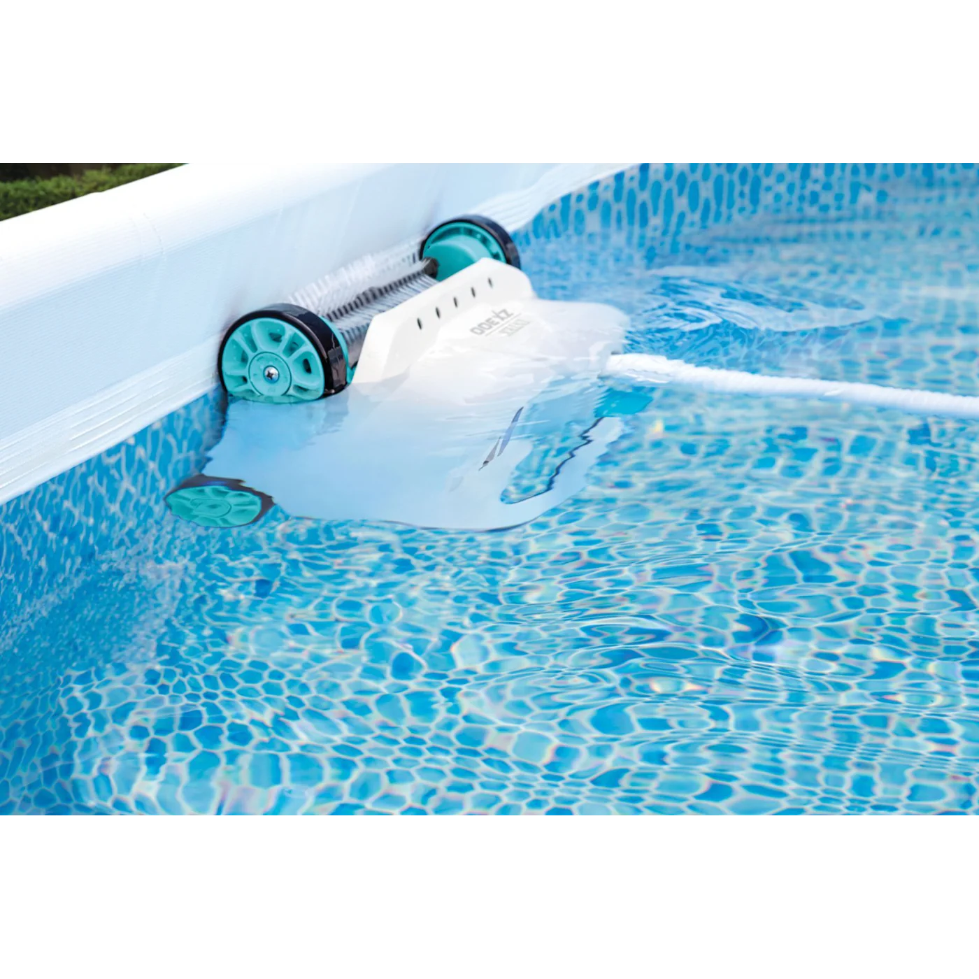 Intex Deluxe Auto Pool Cleaner - Image 4